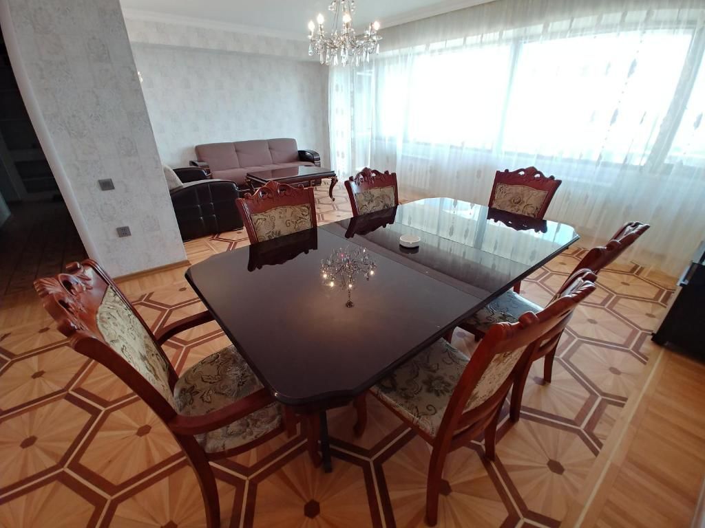 Апартаменты Deluxe Apartment with Sea and F1 view Баку-54
